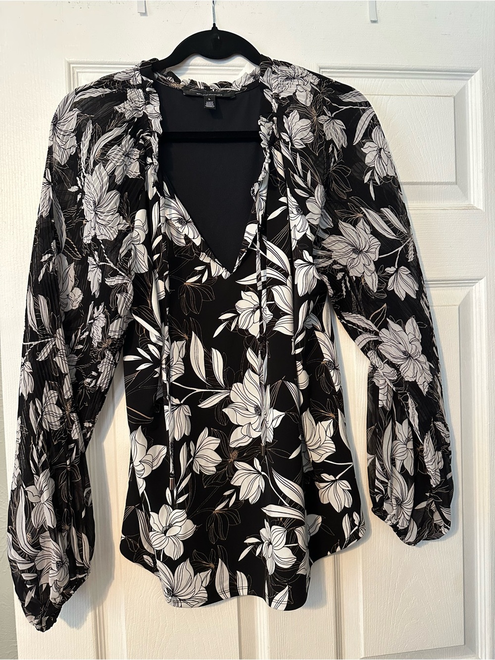 White House Black Market Black and White Floral V-Neck Blouse